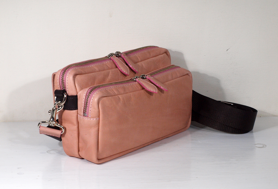 3wayショルダーバッグ | KUGIRI | 日本製の革バッグ、小物、ペンケース